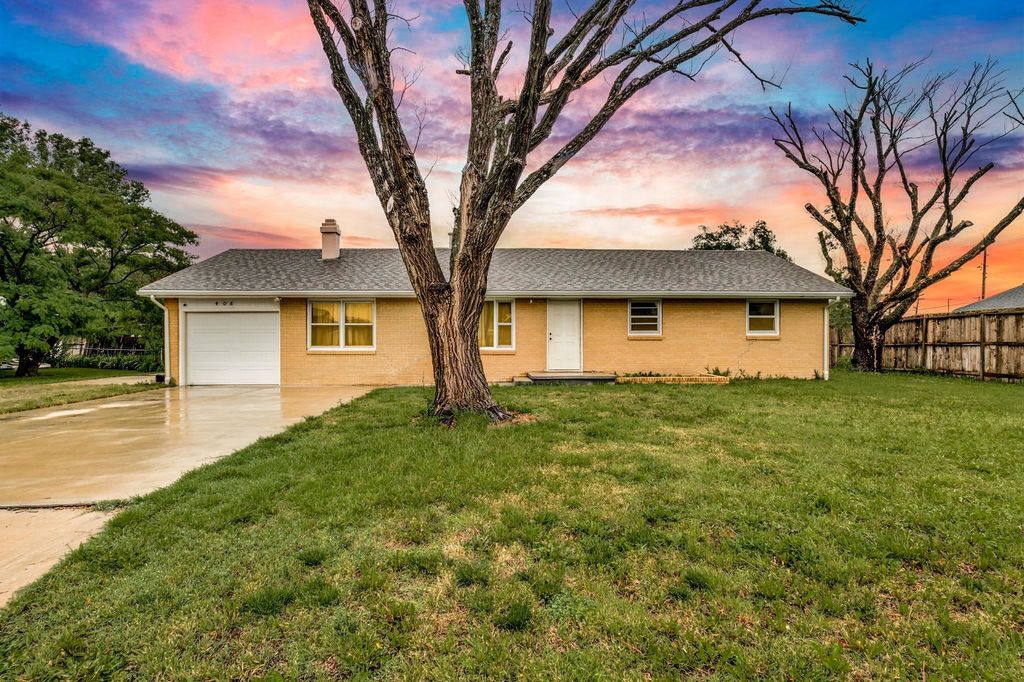 408 N Morris, Rose Hill, KS 67133