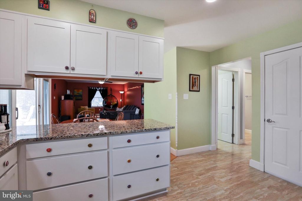 Image 4 of property listing at 4308 BIRMINGHAM PL, Beltsville, MD 20705