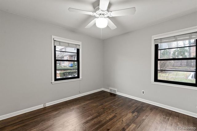 583 N Old Woodward Avenue, Birmingham, MI 48009