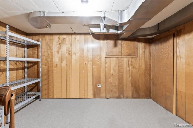 583 N Old Woodward Avenue, Birmingham, MI 48009