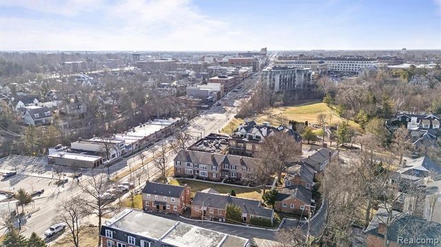 583 N Old Woodward Avenue, Birmingham, MI 48009