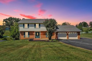 211 ASPEN DR, Daleville, VA 24083