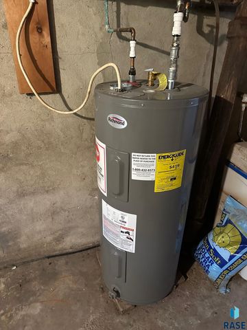 1314 E 61st St N Street N, Sioux Falls, SD 57104