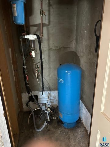 1314 E 61st St N Street N, Sioux Falls, SD 57104