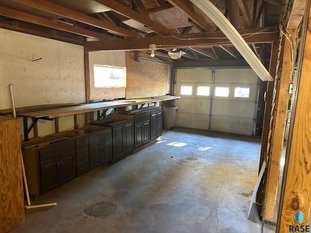 1314 E 61st St N Street N, Sioux Falls, SD 57104