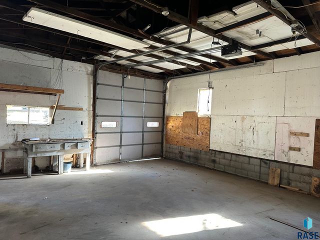 1314 E 61st St N Street N, Sioux Falls, SD 57104