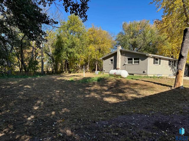 1314 E 61st St N Street N, Sioux Falls, SD 57104