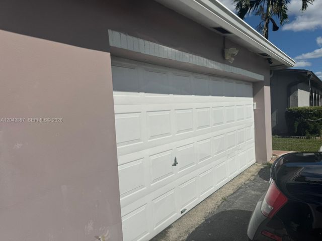 9451 NW 20th Place, Sunrise, FL 33322
