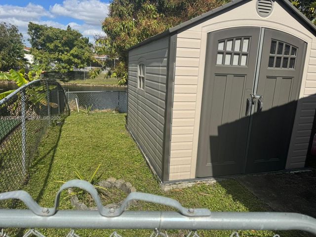 9451 NW 20th Place, Sunrise, FL 33322