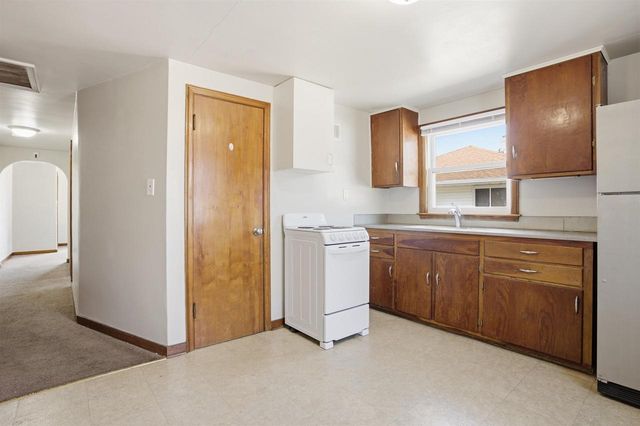 504 N Webb Avenue, Reedsburg, WI 53959