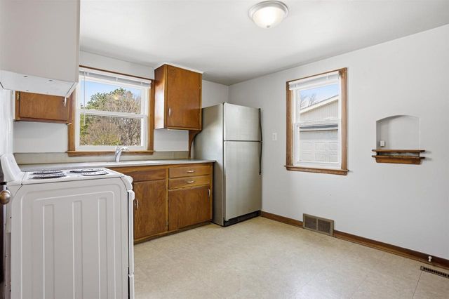 504 N Webb Avenue, Reedsburg, WI 53959