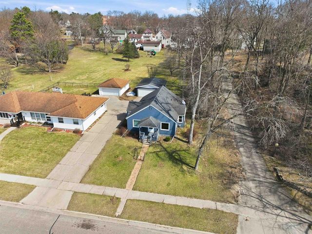 504 N Webb Avenue, Reedsburg, WI 53959
