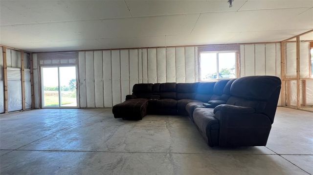 3012 Crest View Circle, Norwalk, IA 50211