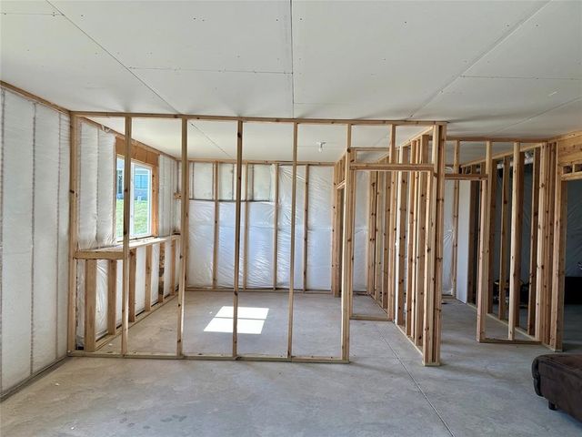 3012 Crest View Circle, Norwalk, IA 50211