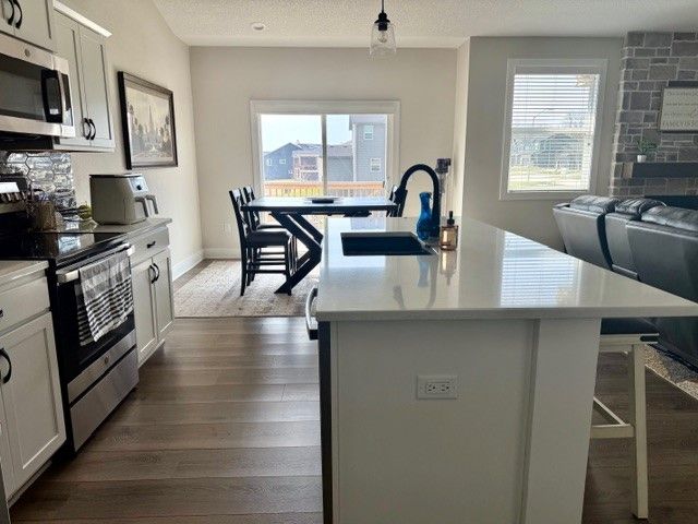 3012 Crest View Circle, Norwalk, IA 50211