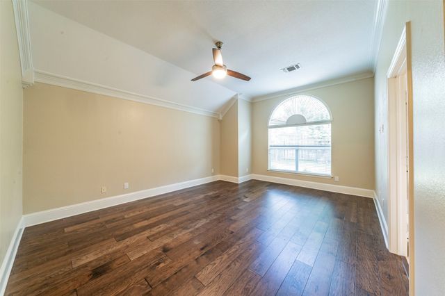 2231 Templeton Drive, Arlington, TX 76006