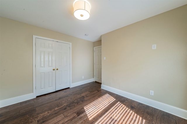 2231 Templeton Drive, Arlington, TX 76006