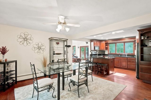 11 Marlboro Rd, Georgetown, MA 01833