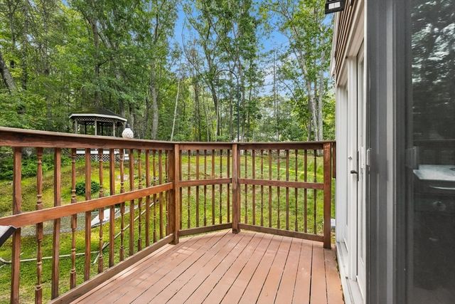 11 Marlboro Rd, Georgetown, MA 01833