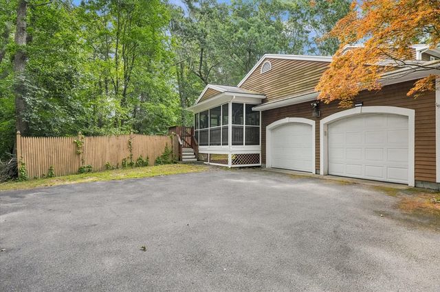 11 Marlboro Rd, Georgetown, MA 01833