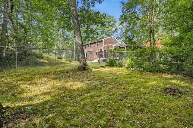 11 Marlboro Rd, Georgetown, MA 01833