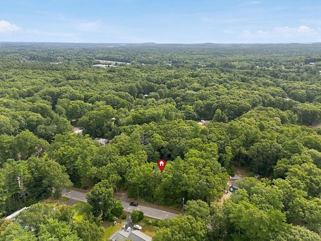 11 Marlboro Rd, Georgetown, MA 01833