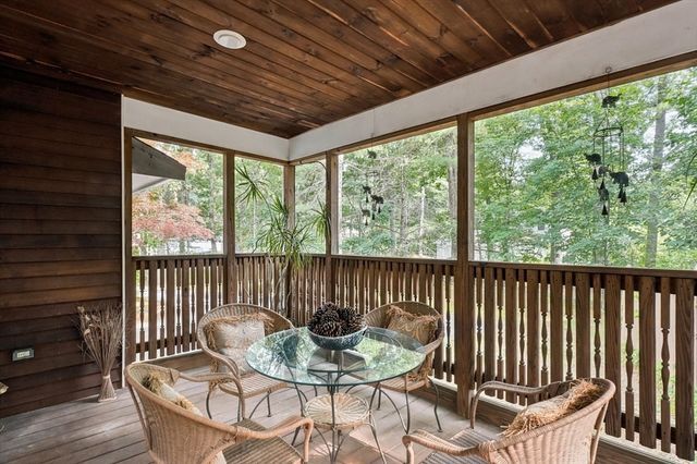 11 Marlboro Rd, Georgetown, MA 01833