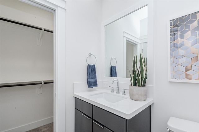 1131 W 17th Street A, Houston, TX 77008