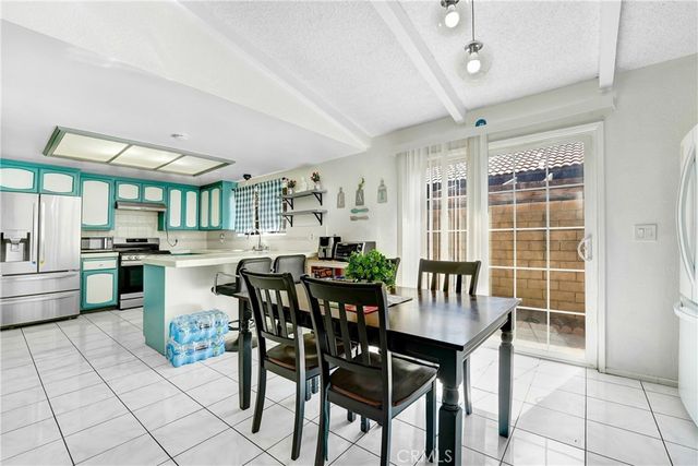 21050 Community Street, Canoga Park, CA 91304