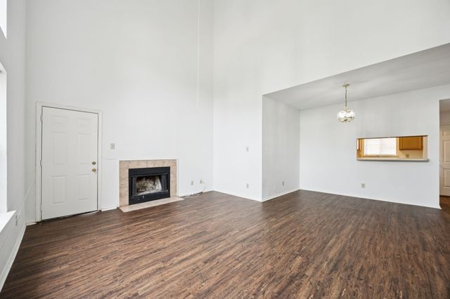 2507 Peargrove Circle, Arlington, TX 76006
