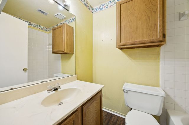 2507 Peargrove Circle, Arlington, TX 76006