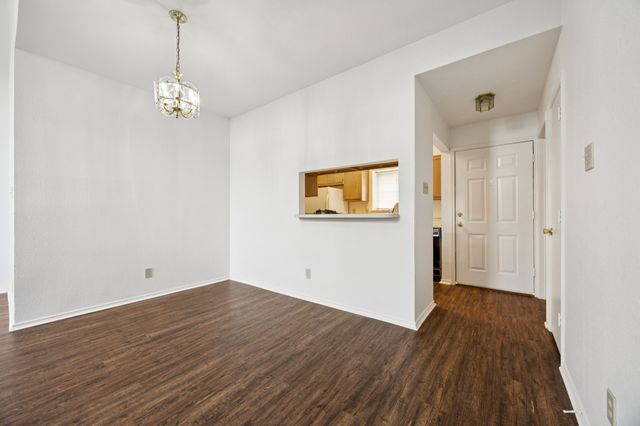 2507 Peargrove Circle, Arlington, TX 76006