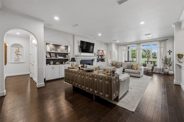 6609 Sahalee Drive, Fort Worth, TX 76132
