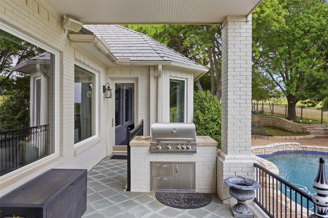 6609 Sahalee Drive, Fort Worth, TX 76132