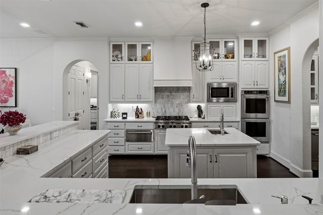 6609 Sahalee Drive, Fort Worth, TX 76132