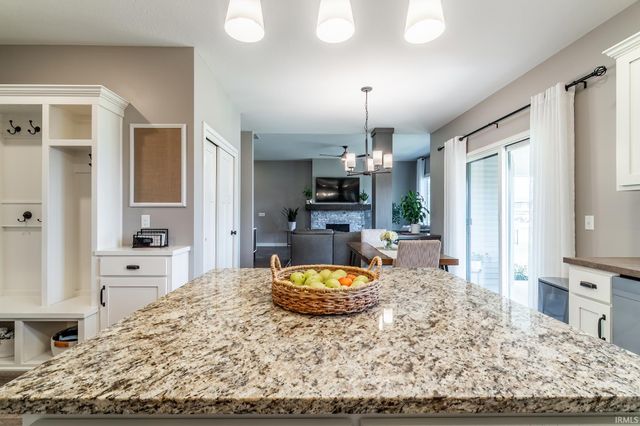 1743 Faircloud Drive, Fort Wayne, IN 46814