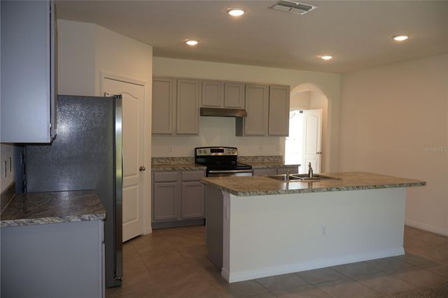 1235 IGUANA LOOP, Davenport, FL 33897