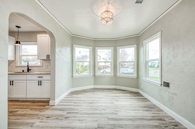 4345 E Iowa Avenue, Fresno, CA 93702