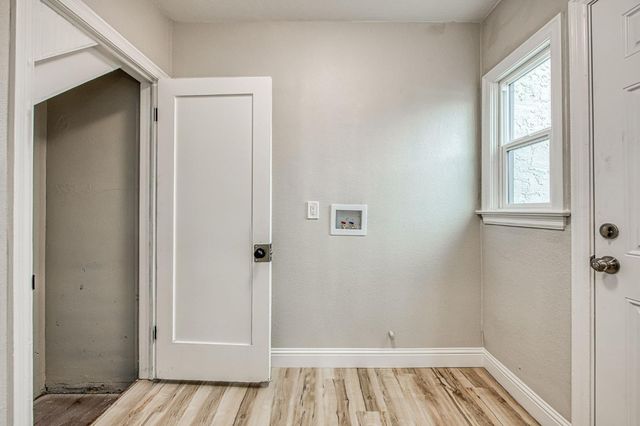 4345 E Iowa Avenue, Fresno, CA 93702