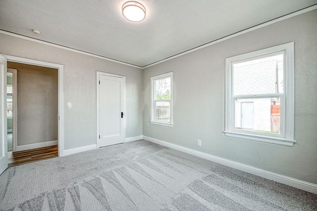 4345 E Iowa Avenue, Fresno, CA 93702