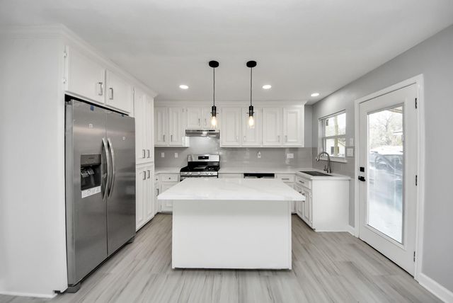 9238 Klondike Street, Houston, TX 77075