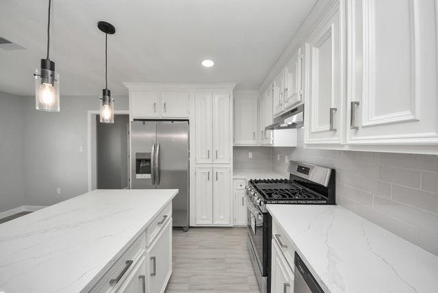 9238 Klondike Street, Houston, TX 77075