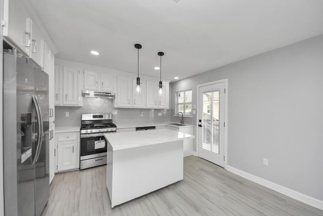 9238 Klondike Street, Houston, TX 77075