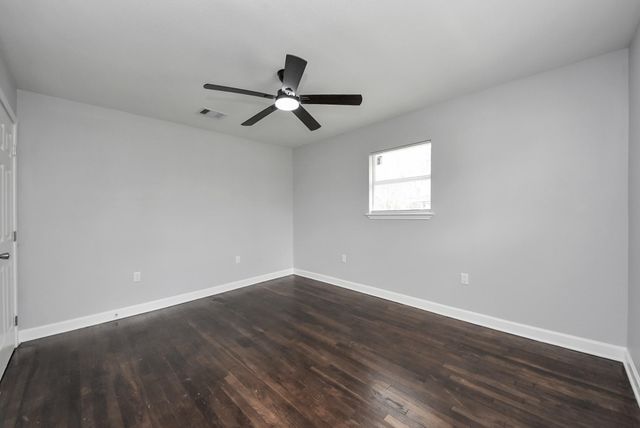 9238 Klondike Street, Houston, TX 77075