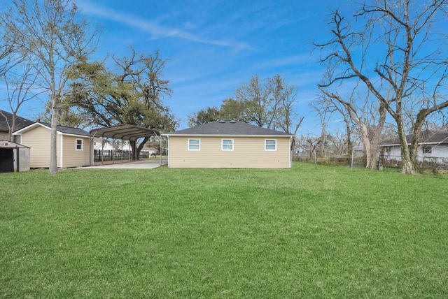 9238 Klondike Street, Houston, TX 77075