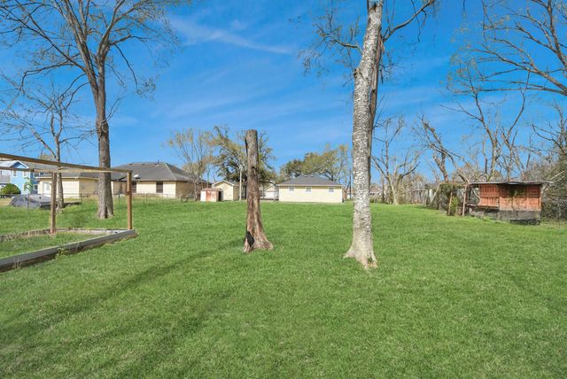 9238 Klondike Street, Houston, TX 77075