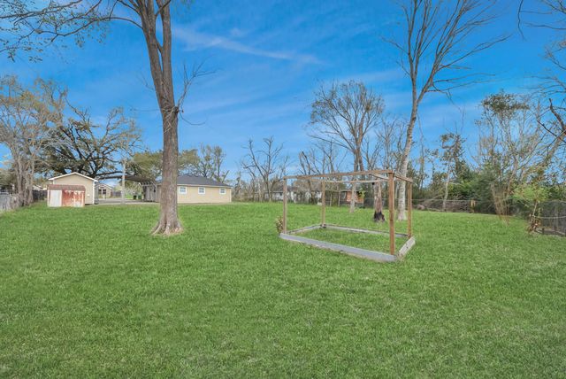 9238 Klondike Street, Houston, TX 77075