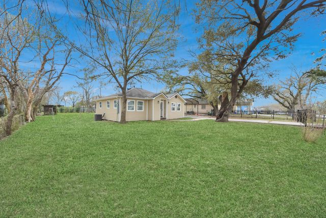 9238 Klondike Street, Houston, TX 77075