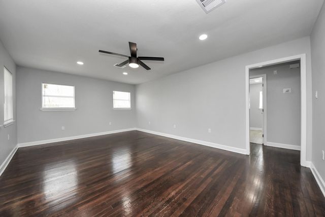 9238 Klondike Street, Houston, TX 77075