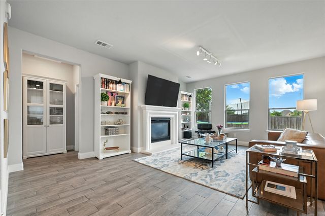 1160 Red Hawk Lane, Forney, TX 75126